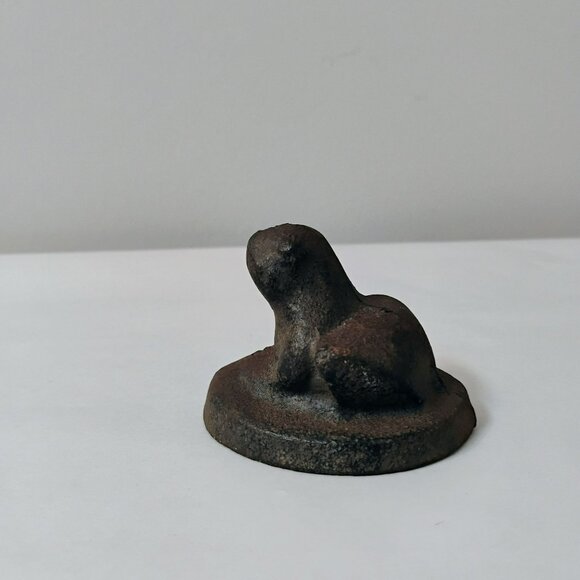 Antique Cast Iron Frog Paperweight, Metal Animal Figurine Mini Door Stop - Picture 3 of 9